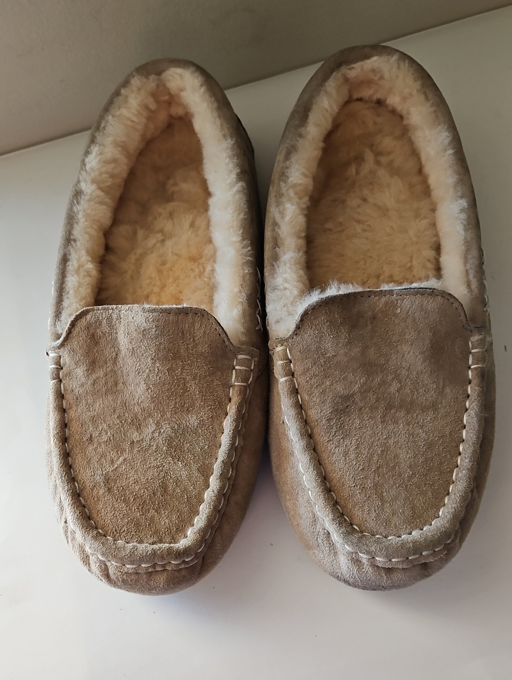 Old Friend Footwear Women's Bella Plush Nubuck/Suede Slippers Sz 9